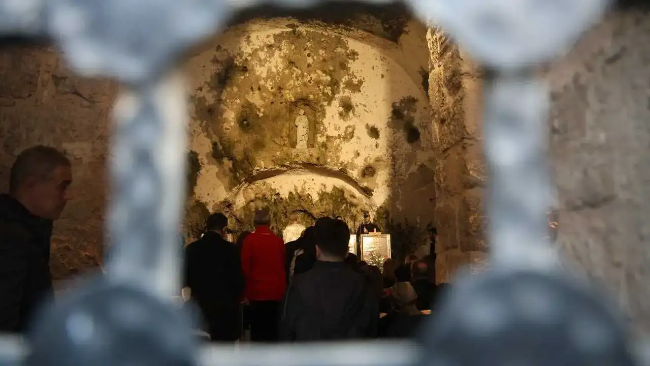 Hatay’da Dünyanın İlk Mağara Kilisesinde Noel Sessizliği! 3